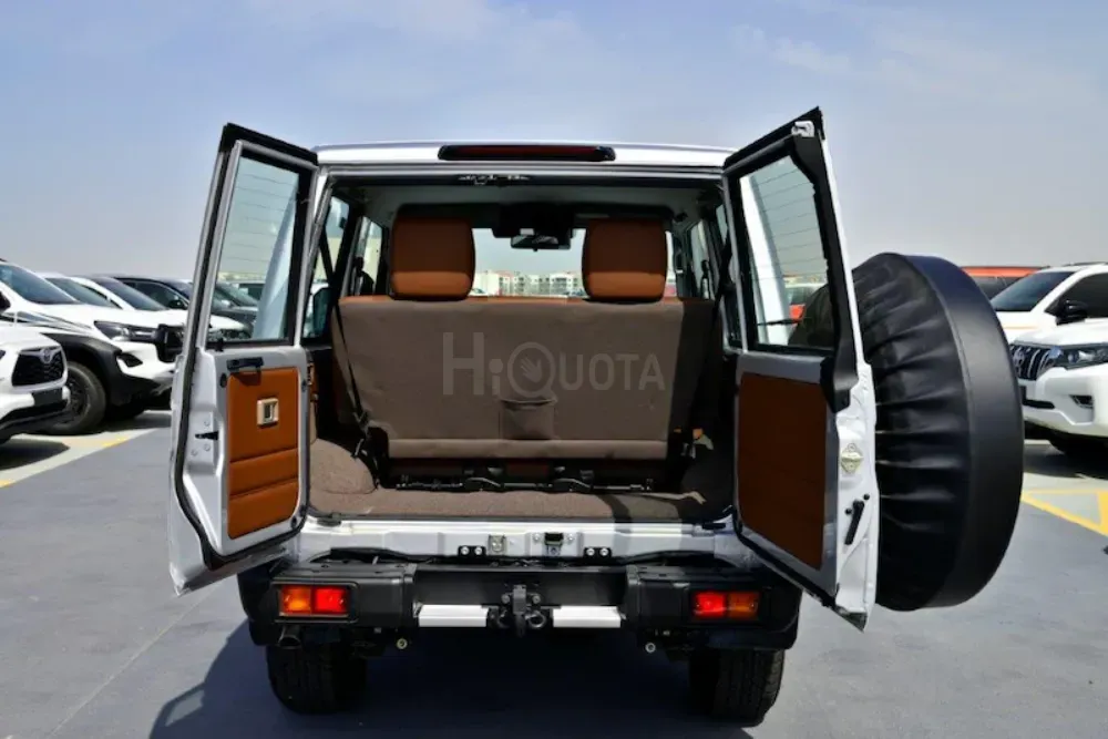 TOYOTA LAND CRUISER  2024 71 HARDTOP SDLX 4.0L PETROL 4WD AT for sale on HiQuota