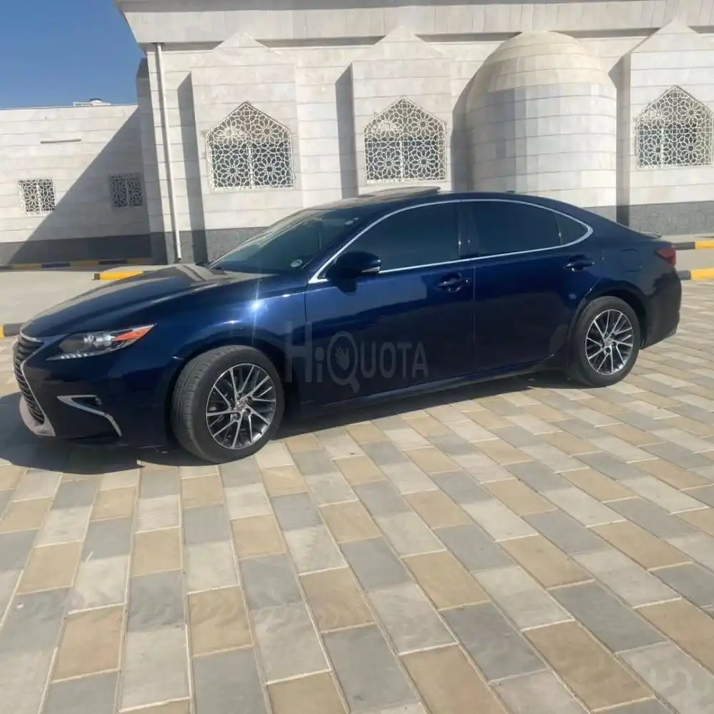 Lexus IS 350 full option  2016