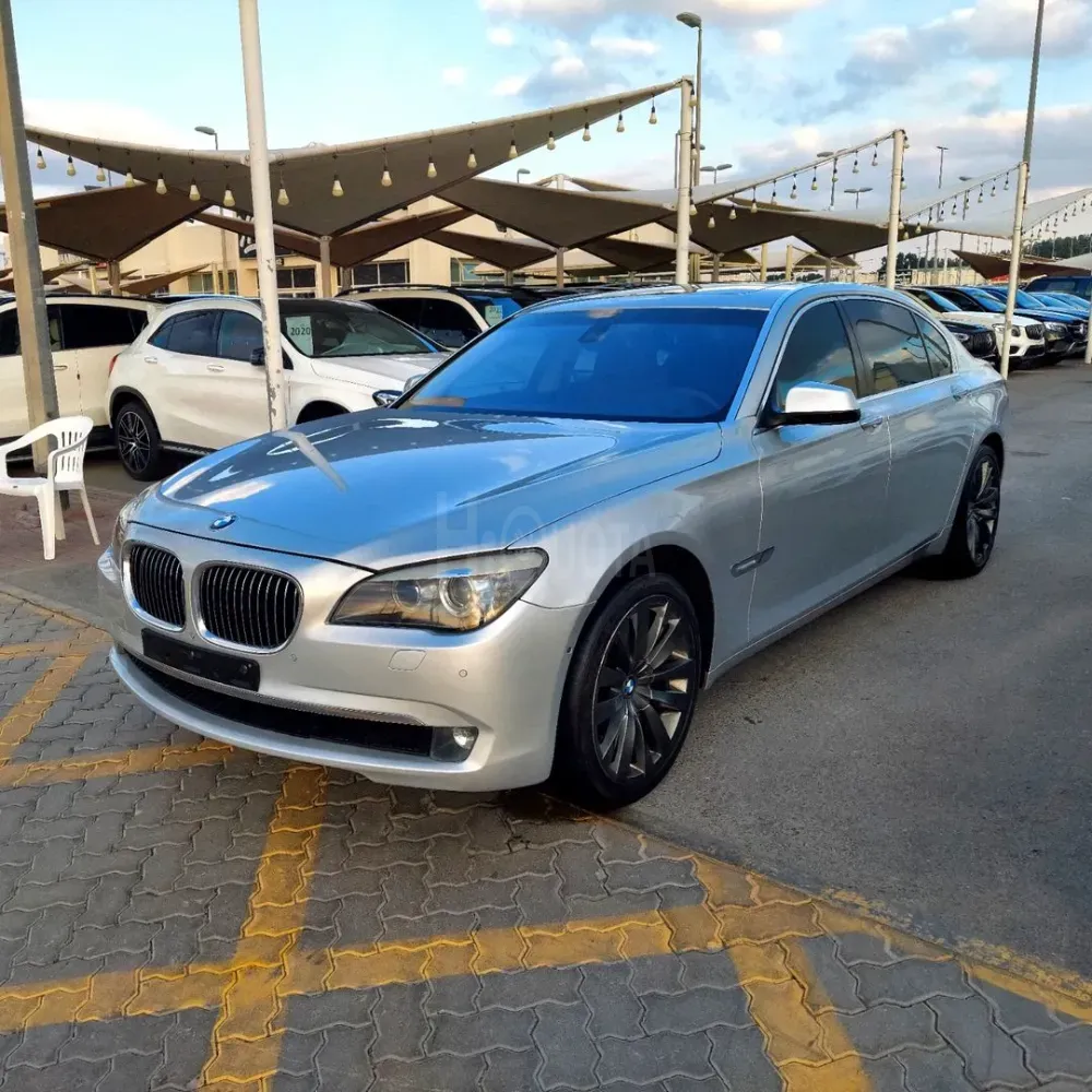 BMW 740LI Gulf Full option 2012 model