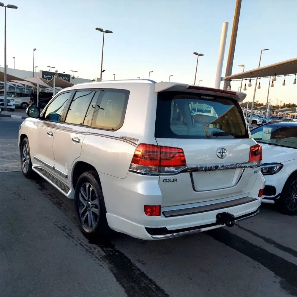 Toyota Land Cruiser GXR V8  2019 model