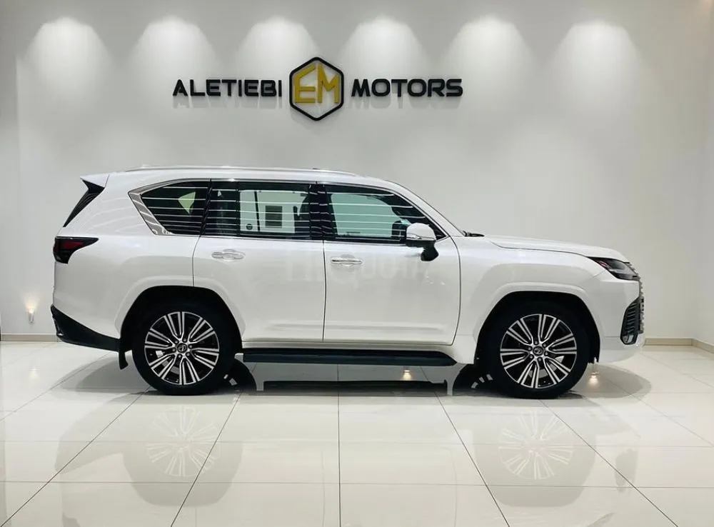 LEXUS LX600 SIGNATURE 2023 MODEL WHITE COLOR for sale on HiQuota