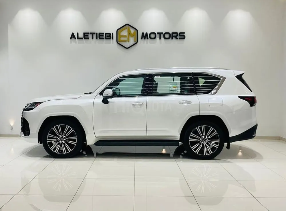 LEXUS LX600 SIGNATURE 2023 MODEL WHITE COLOR for sale on HiQuota