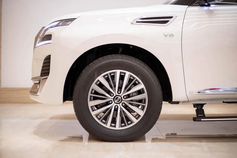 NISSAN PATROL PLATINUM V8 / WARRANTY / GCC SPECIFICATION Year:- 2021 for sale on HiQuota