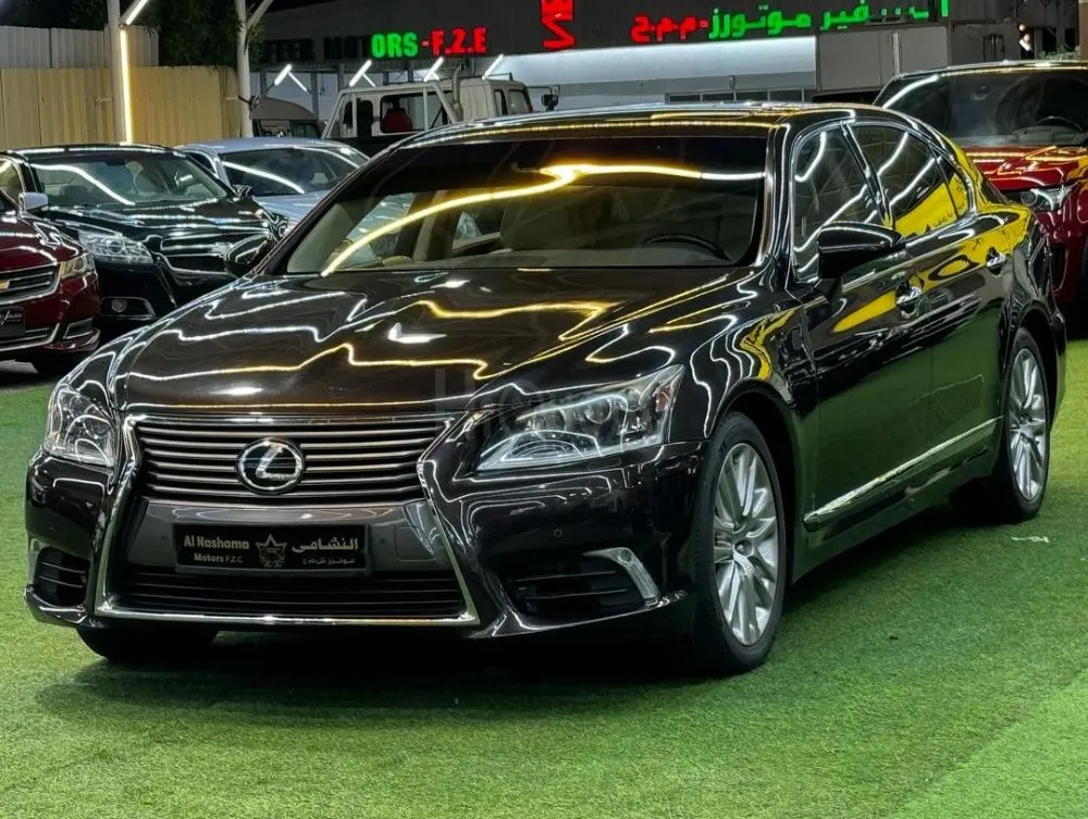 Lexus LS460, 2014 model, American specifications, in excellent condition for sale on HiQuota
