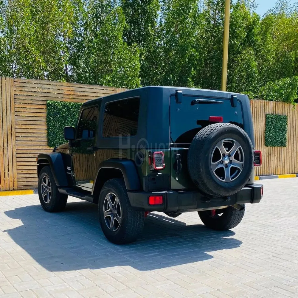 Jeep Wrangler Sport Six cylinder, 3.6 liters Two doors