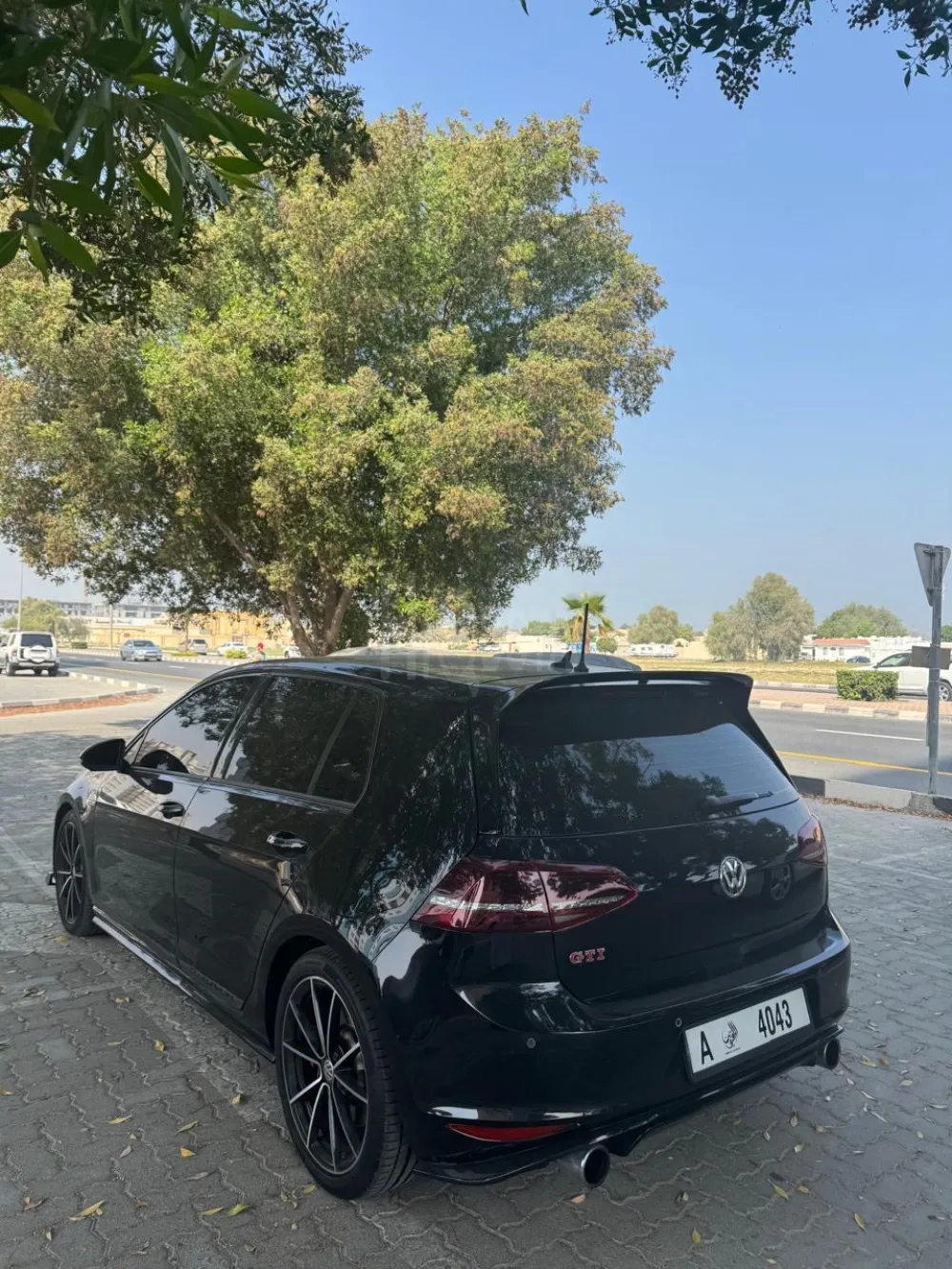 ام القيوين for sale on HiQuota