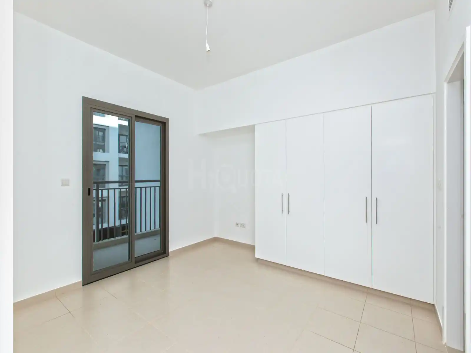 2 Bedroom Apartment for Sale in Town Square