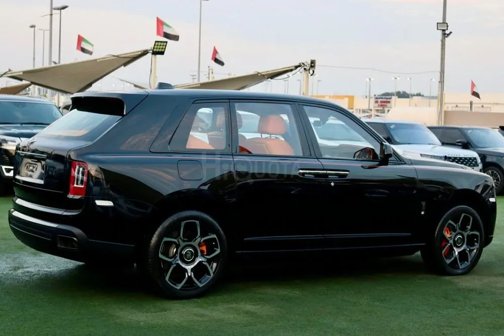 ROLLS ROYCE CULLINAN BLACK BADGE 2022 STARLIGHTS , ON WARRANTY for sale on HiQuota