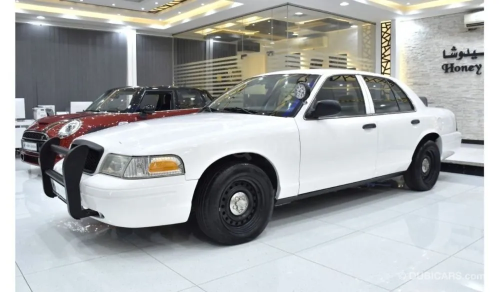 ORIGINAL AMERICAN POLICE CAR! Ford Crown Victoria ( 2008 Model ) in White Color American Specs for sale on HiQuota