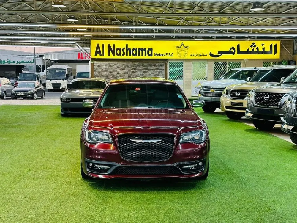 Chrysler C300, 2018 model, American specifications, in very excellent condition for sale on HiQuota