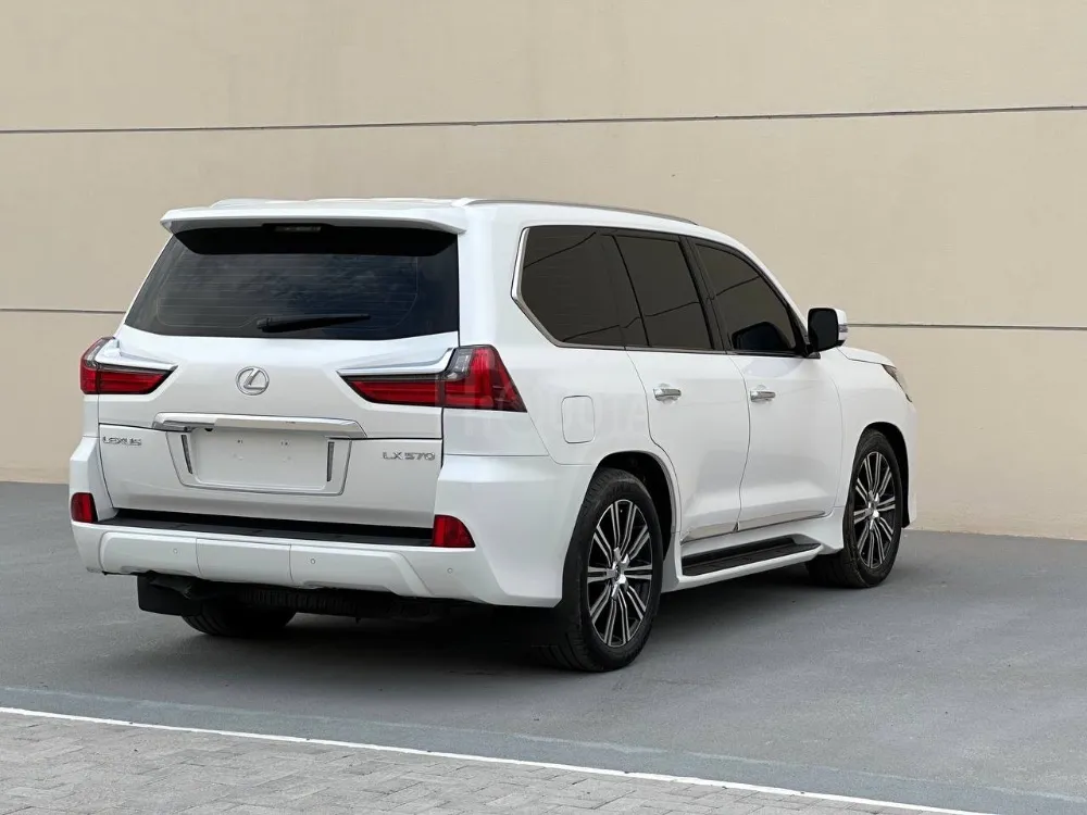 LEXUS LX570 2021 under waranty for sale on HiQuota