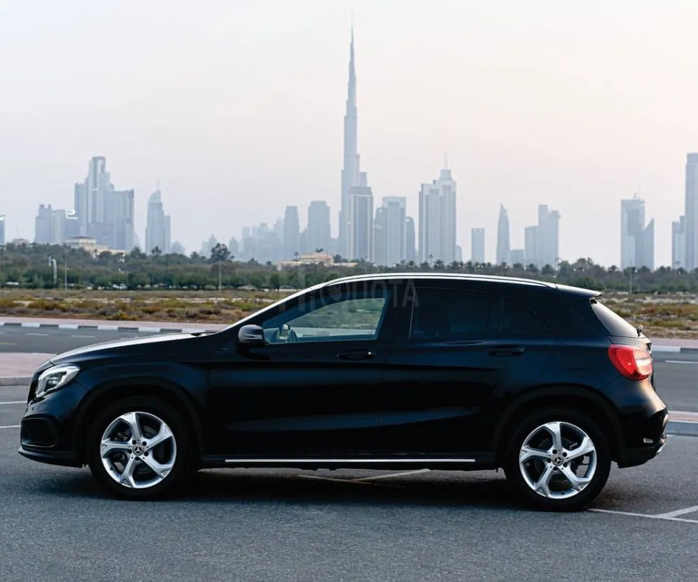 MERCEDES GLA 250 Year 2020 for sale on HiQuota