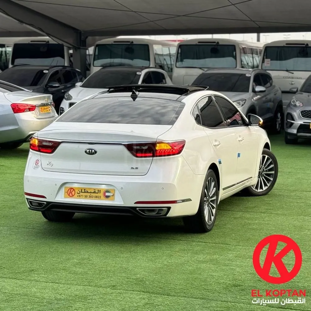 Kia Cadenza (K7) 2016 Full Option No Accident South Korea Imported for sale on HiQuota