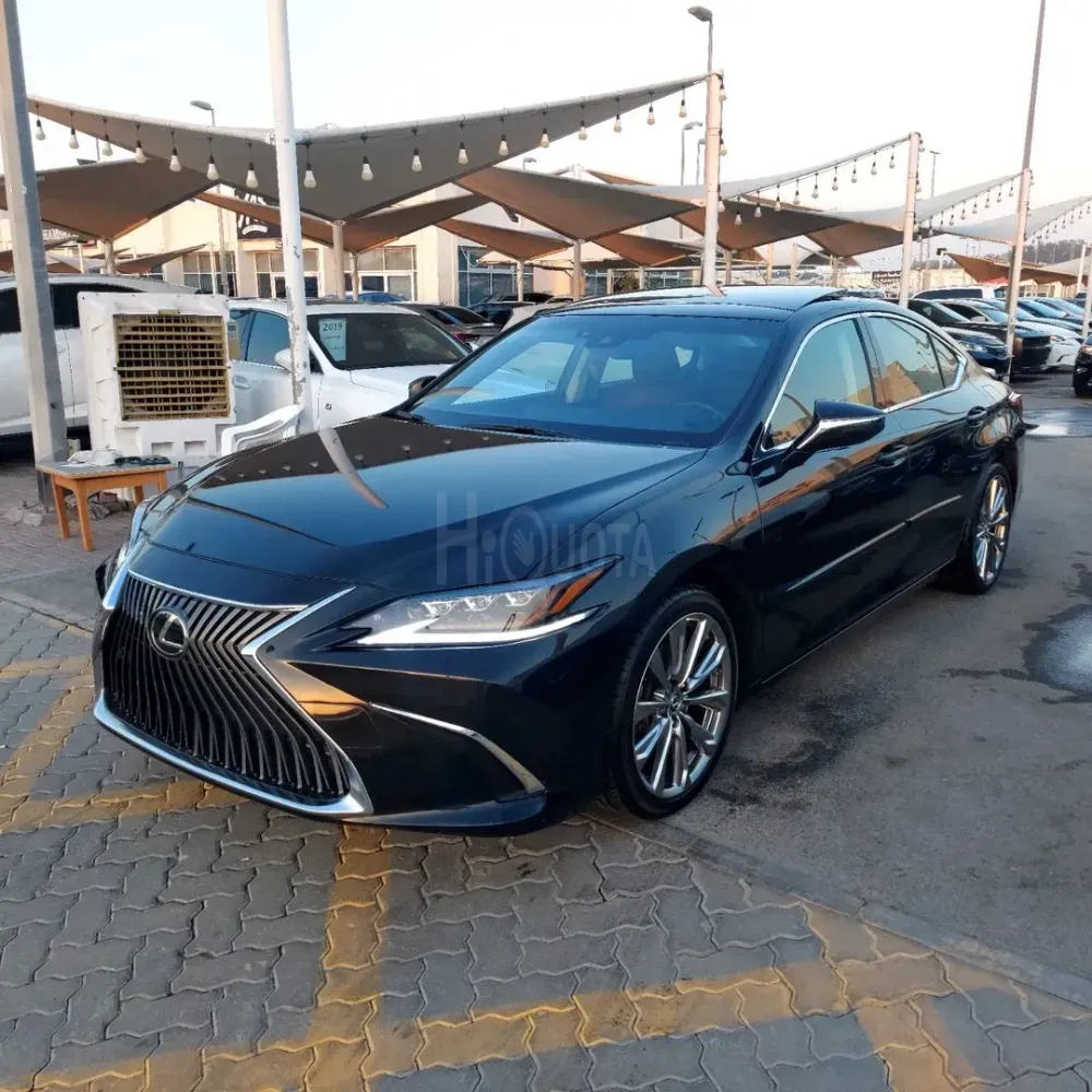Lexus ES350 Platinum 2020 model  Canadian import