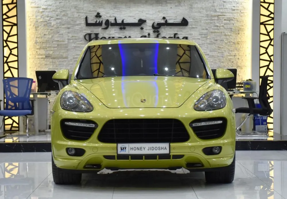 Porsche Cayenne GTS EXCELLENT DEAL for our Porsche Cayenne GTS ( 2013 Model ) in Green Color GCC Specs