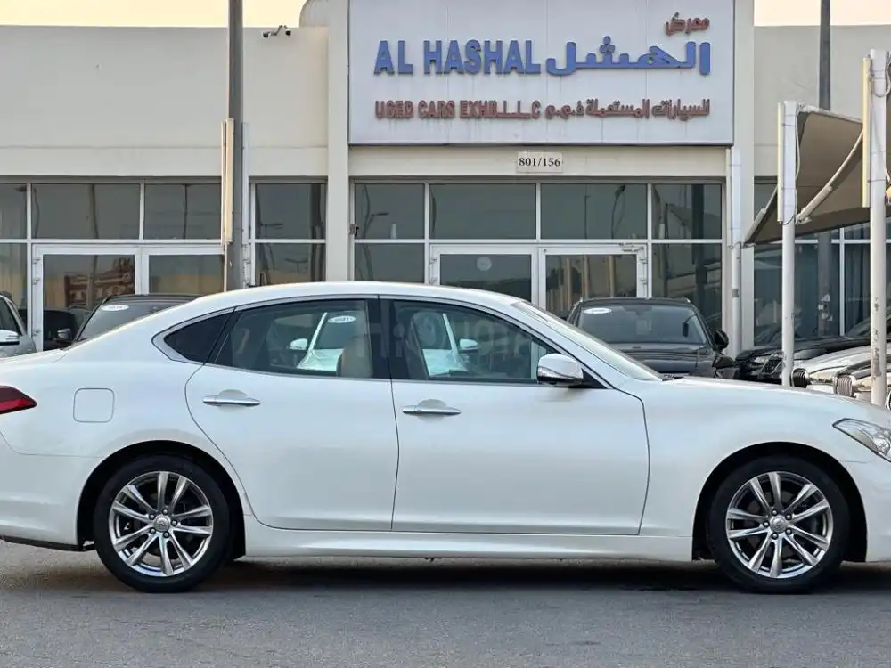 Infiniti Q70  2017  Specifications GCC for sale on HiQuota