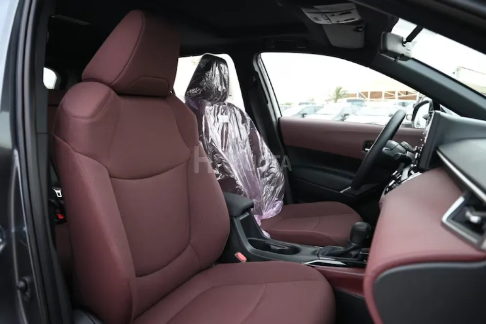 TOYOTA COROLLA CROSS 2024  HYBRID XLE 1.8L PETROL AT for sale on HiQuota