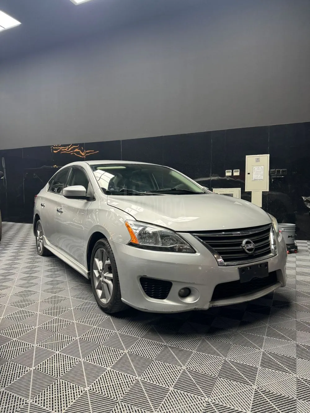 Nissan Sentra 2014, alloy wheels, spoilers, LED lights for sale on HiQuota