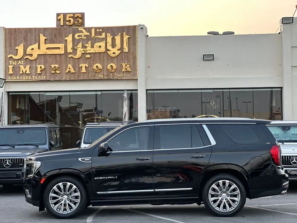 GMC YUKON DENALI 2021 V8