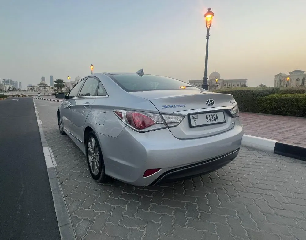 Hyundai sonata imported car first owner hybrid 2014 model full option for sale on HiQuota