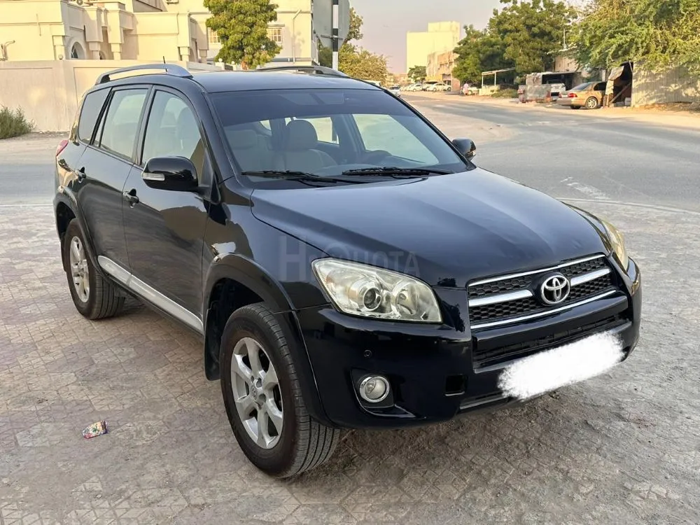 RAV4 model 2011 GCC for sale on HiQuota