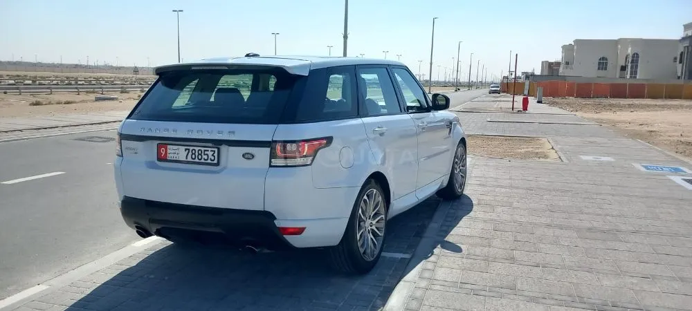 Flood Free 2016 Land Rover Range Rover Sport HSE 3.0L GCC Specifications for sale on HiQuota