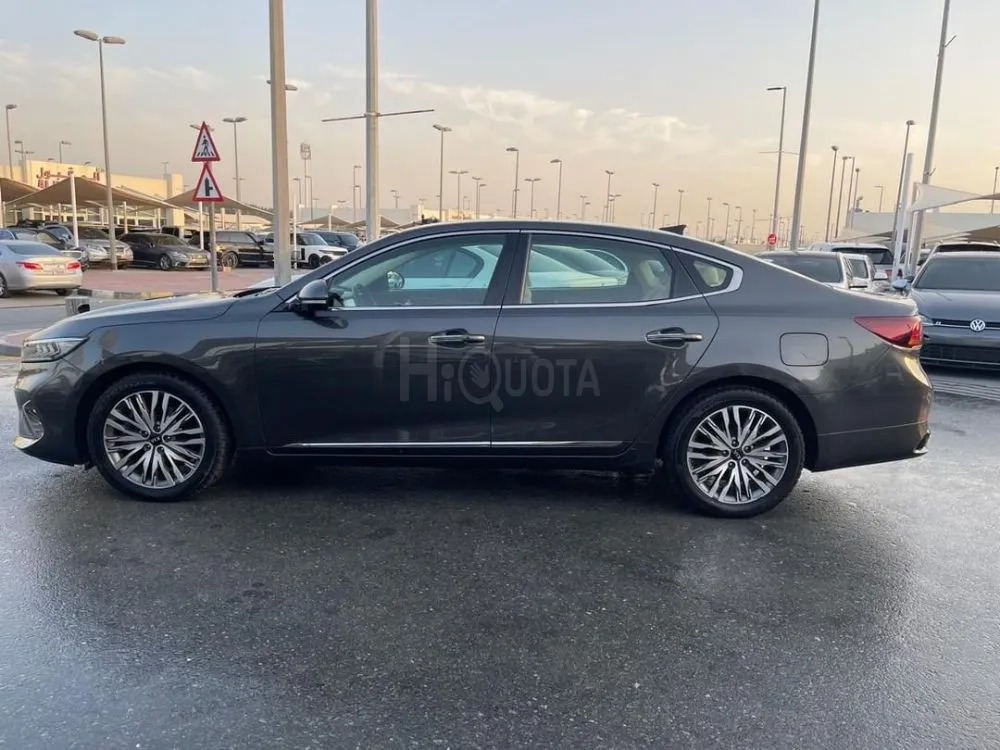 Kia Cadenza \ Model: 2021 \ Specifications: Gulf for sale on HiQuota