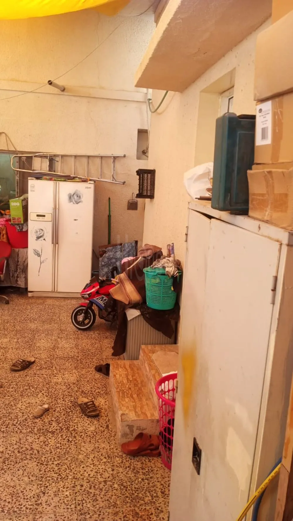 للبيع في الشارقة بيت عربي قديم ( منطقة ام خنور )