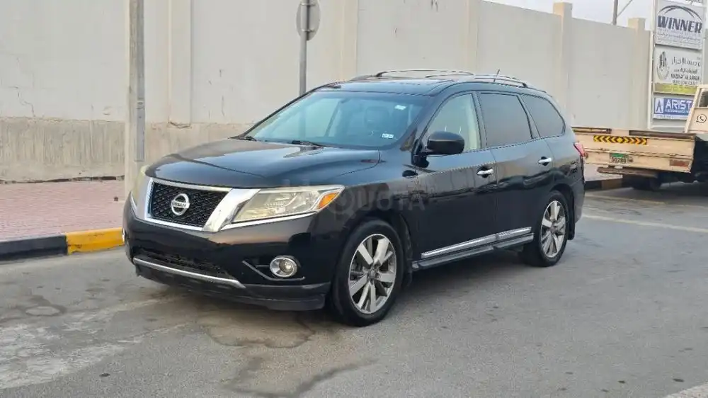 Nissan Pathfinder, Option Villas 2015 for sale on HiQuota