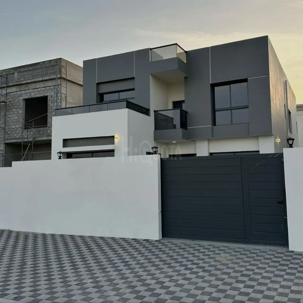 فيلا للبيع منطقة السلمة  امارة ام القيون