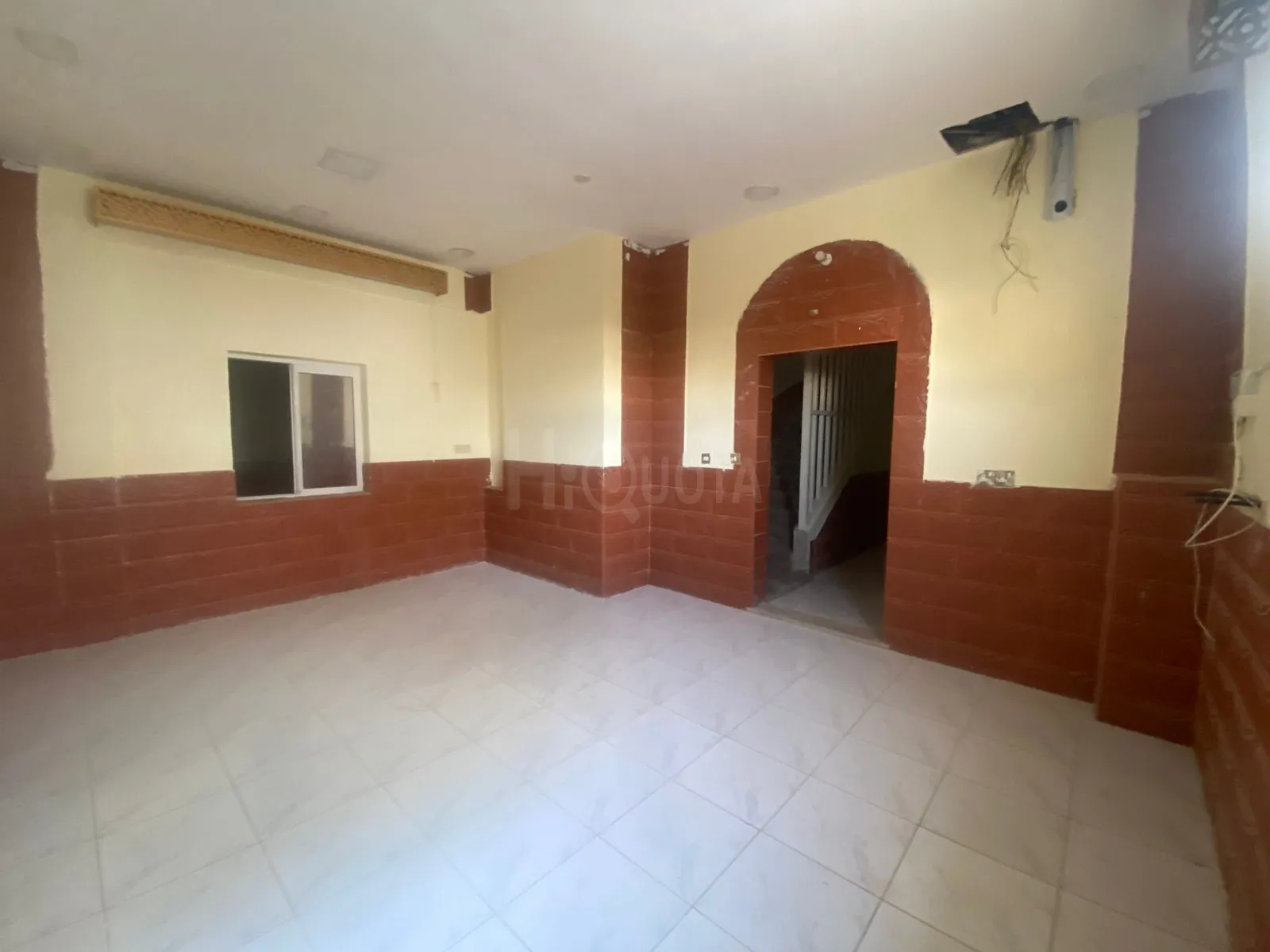 للبيع في الشارقة بيت عربي قديم