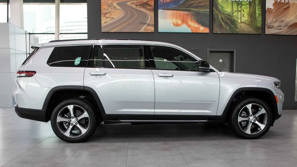 Jeep Grand Cherokee 2024  L Limited Plus 4WD for sale on HiQuota