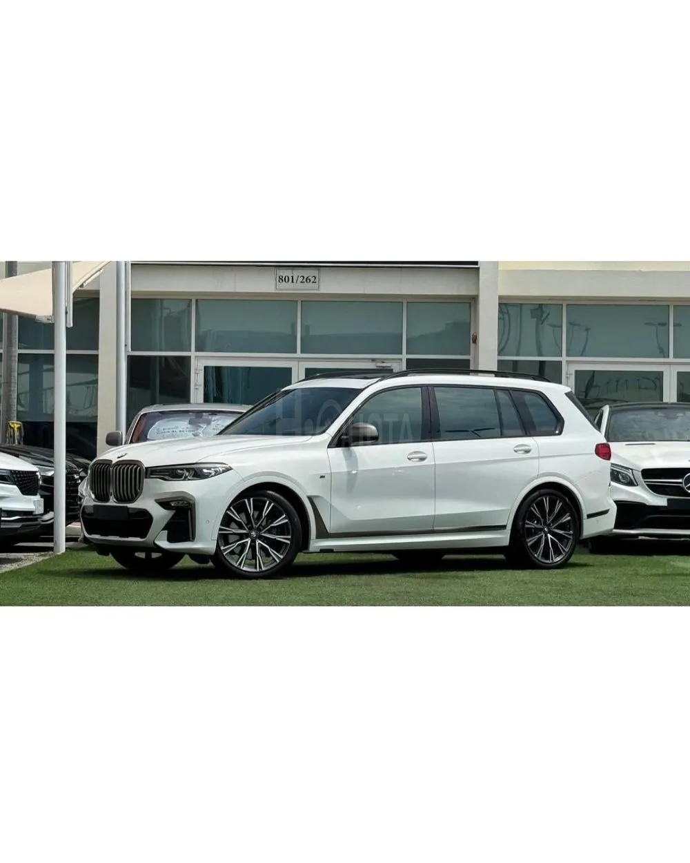 BMX X7 M package GCC 2020 V8 Service history (under warranty) Original paint Zero accident Full option