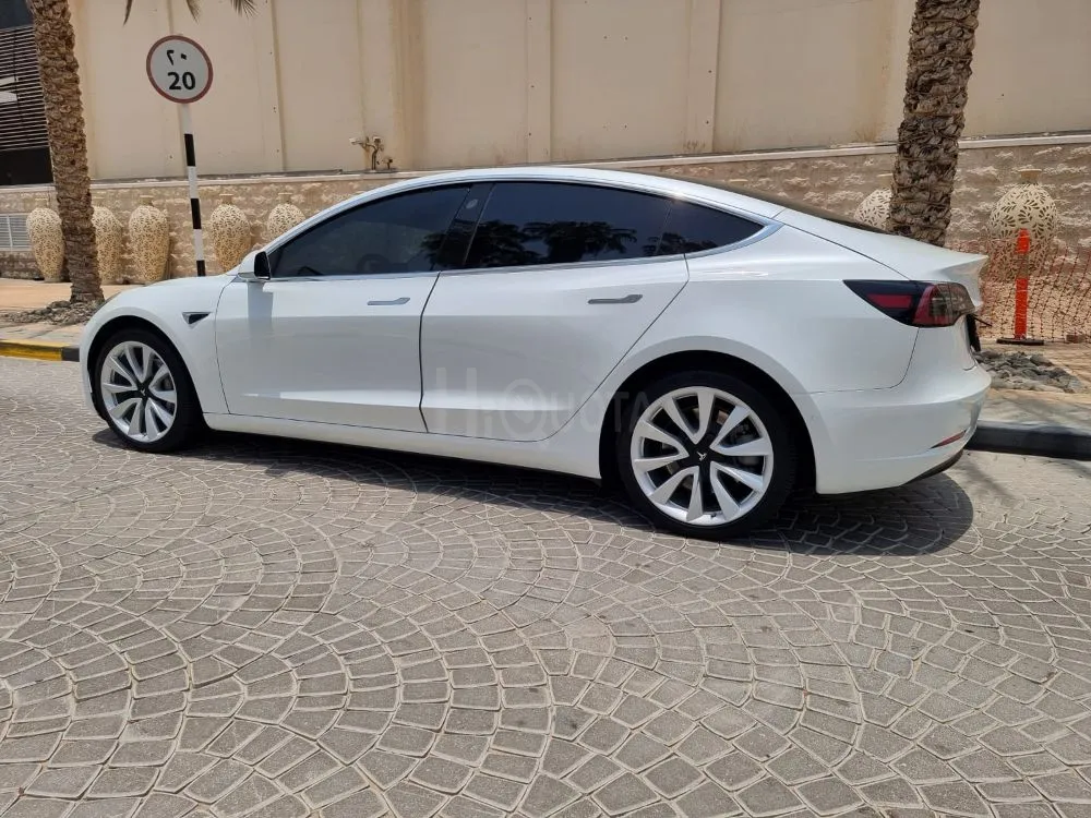 Tesla Model 3 Long Range 2020 GCC for sale on HiQuota
