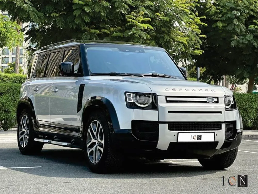 LAND ROVER DEFENDER 2021 SE V6 IN GREAT CONDITION for sale on HiQuota