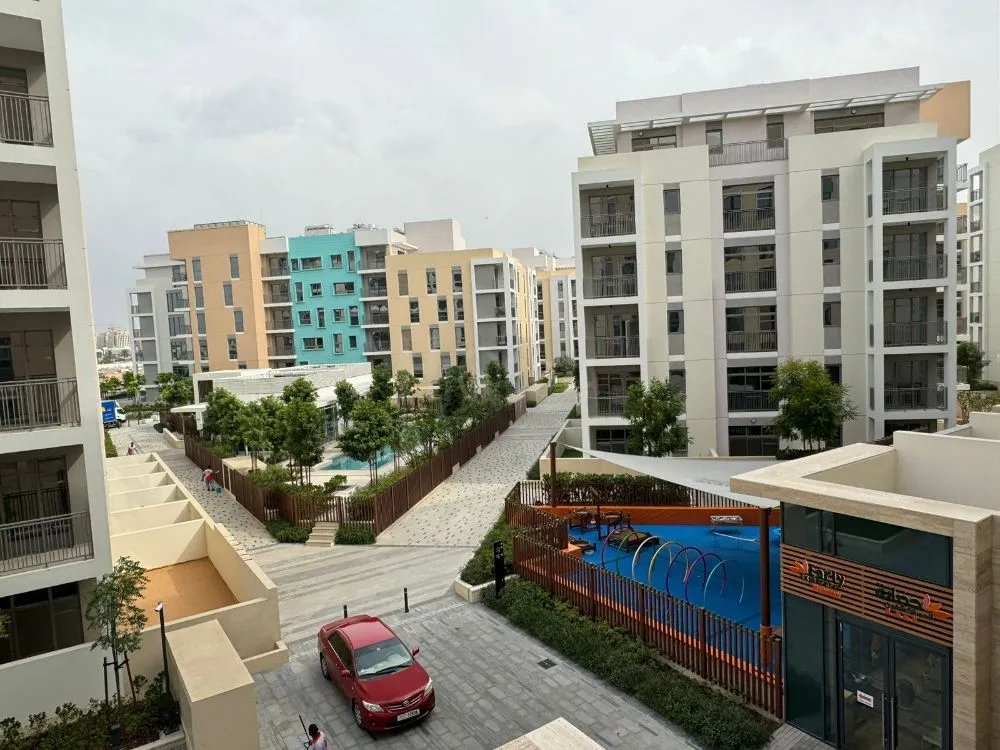 للإيجار في الشارقة مشروع الزاوية