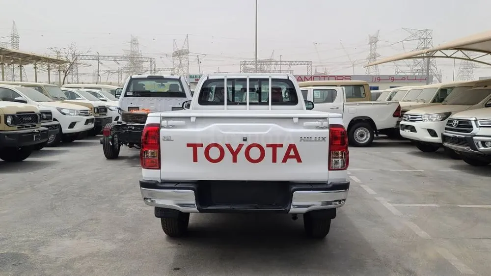 Toyota Hilux Hilux Double Cabin GLX-A/T 2.7L 2024 Model Year Color White for sale on HiQuota