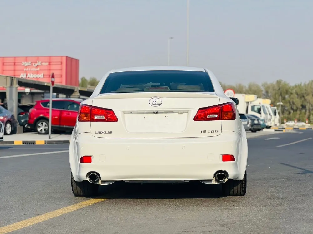 لكزس IS300 for sale on HiQuota