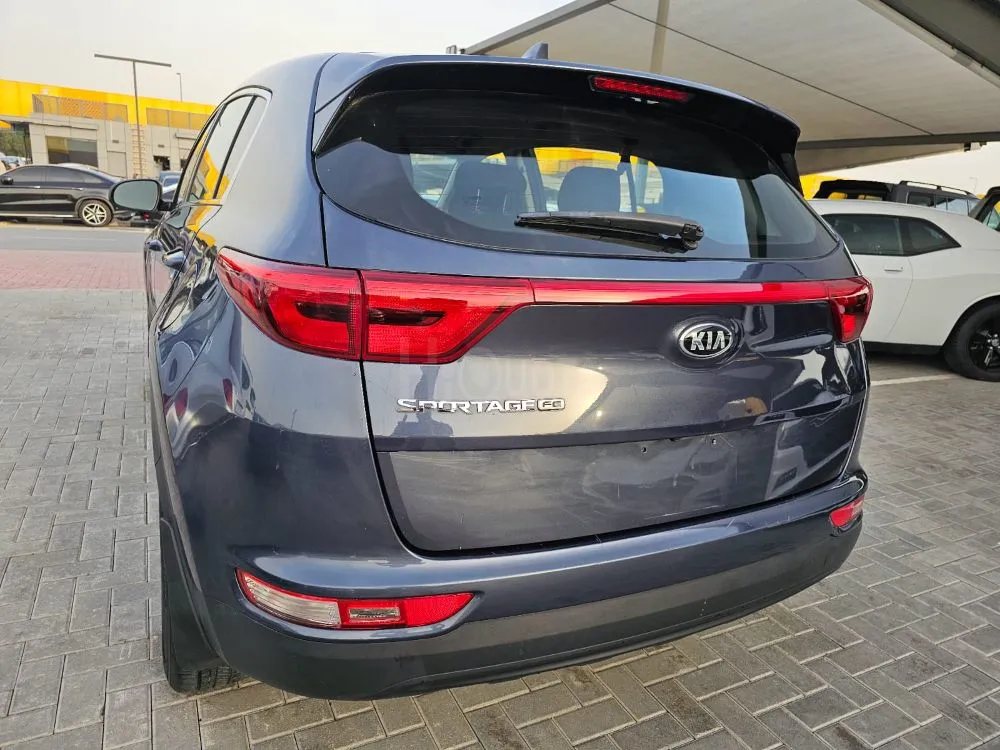 Kia Sportage 2019 model, clean, without accident, agency airbags  The car is very clean for sale on HiQuota