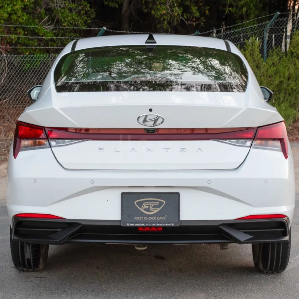 HYUNDAI – ELANTRA SMART - 2022  هيونداي - إلانترا سمارت - ٢٠٢٢