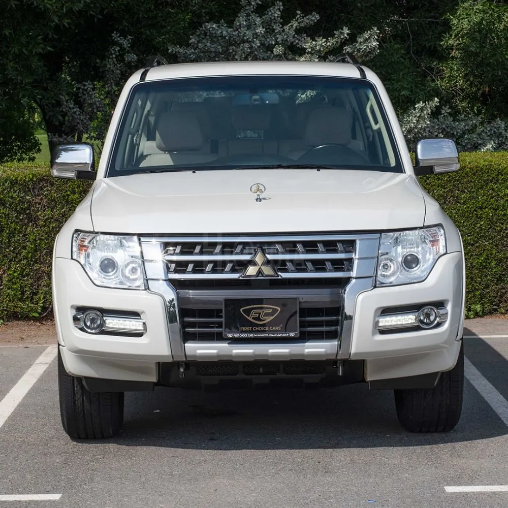 MITSUBISHI PAJERO – GLS V6 - 2020.  Specs: GCC