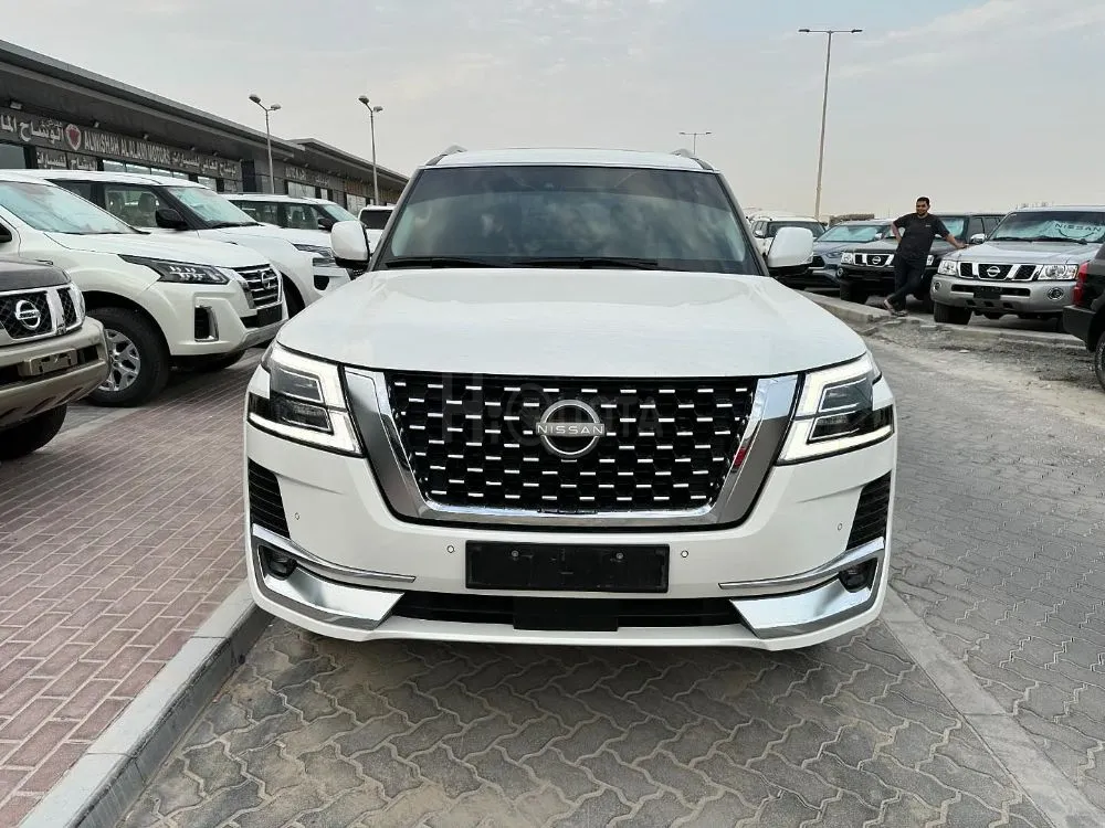 Nissan Patrol Titanium SE V6  6 cylinder engine  Model 2023 for sale on HiQuota