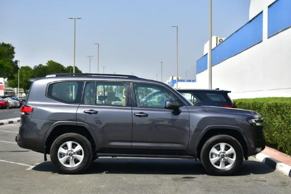 TOYOTA LAND CRUISER  2022 300 GX-R V6 3.5L TWIN TURBO AT for sale on HiQuota