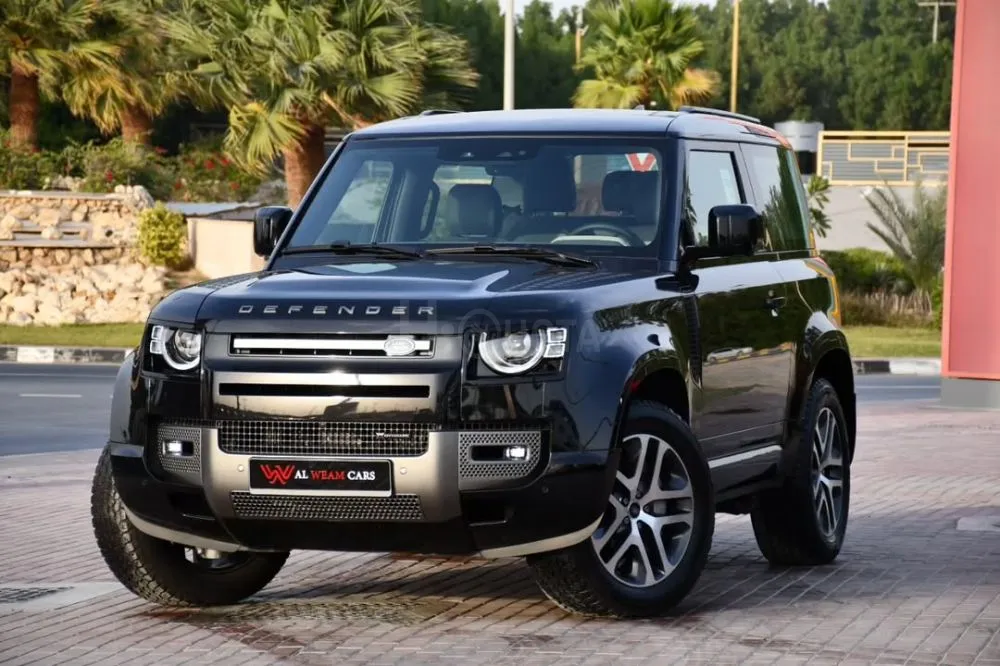 Land Rover Defender X Dynamic P400 V6 90 | GCC 5 years warranty for sale on HiQuota