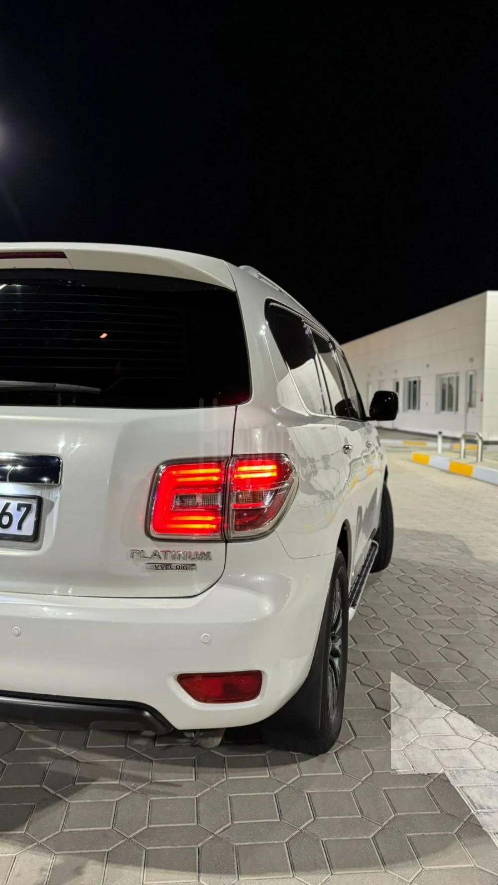 Nissan Platinum 2011  Big machine for sale on HiQuota