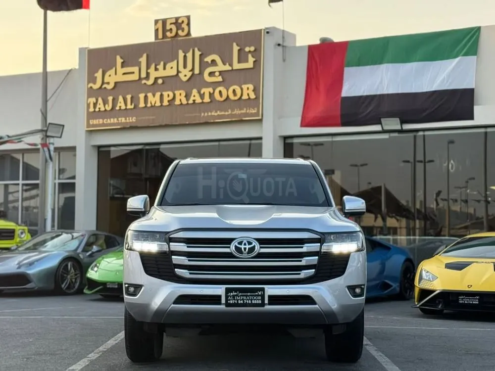 TOYOTA LAND CRUISER 2024 EXR GCC V6 FIRST OWNER FREE ACCIDENT NEW CAR FULL SERVICE HISTORY FROM ALFUTAIM SUNROOF 7 SEATS RADAR ORGINAL KEYS  FREEZER REAR CAMERA