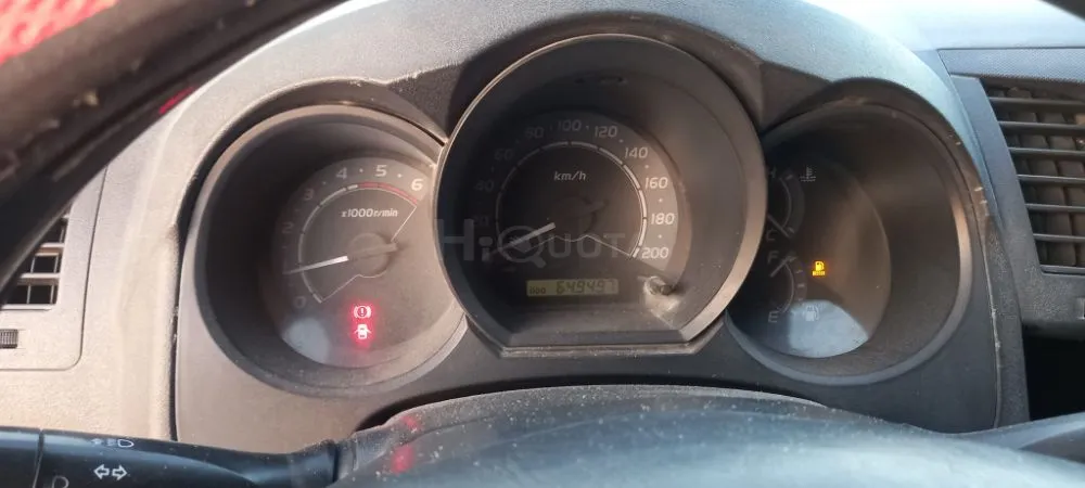 Toyota hilux diesel  model 2011..4x2   Gear manual window manual For sale Contact number for sale on HiQuota