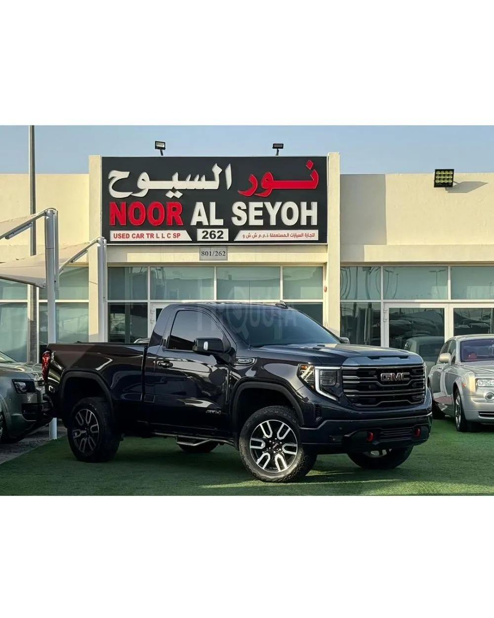 GMC SIERRA AT4 GCC 2022 Service history (under warranty) Zero accident Full option