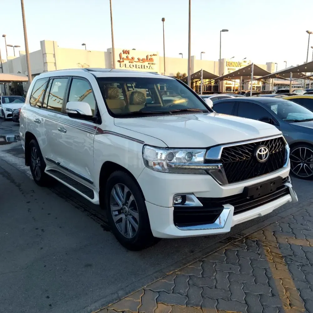Toyota Land Cruiser GXR V8  2019 model