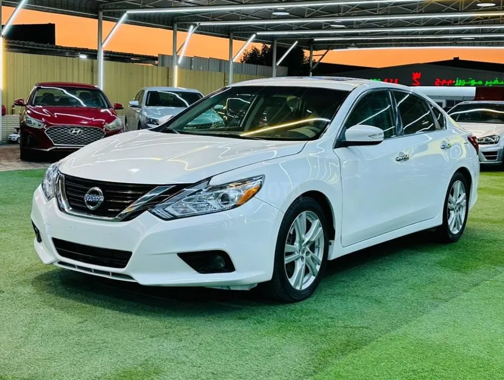 Nissan Altima SL, 2016 model, American specifications, V6, in excellent condition for sale on HiQuota